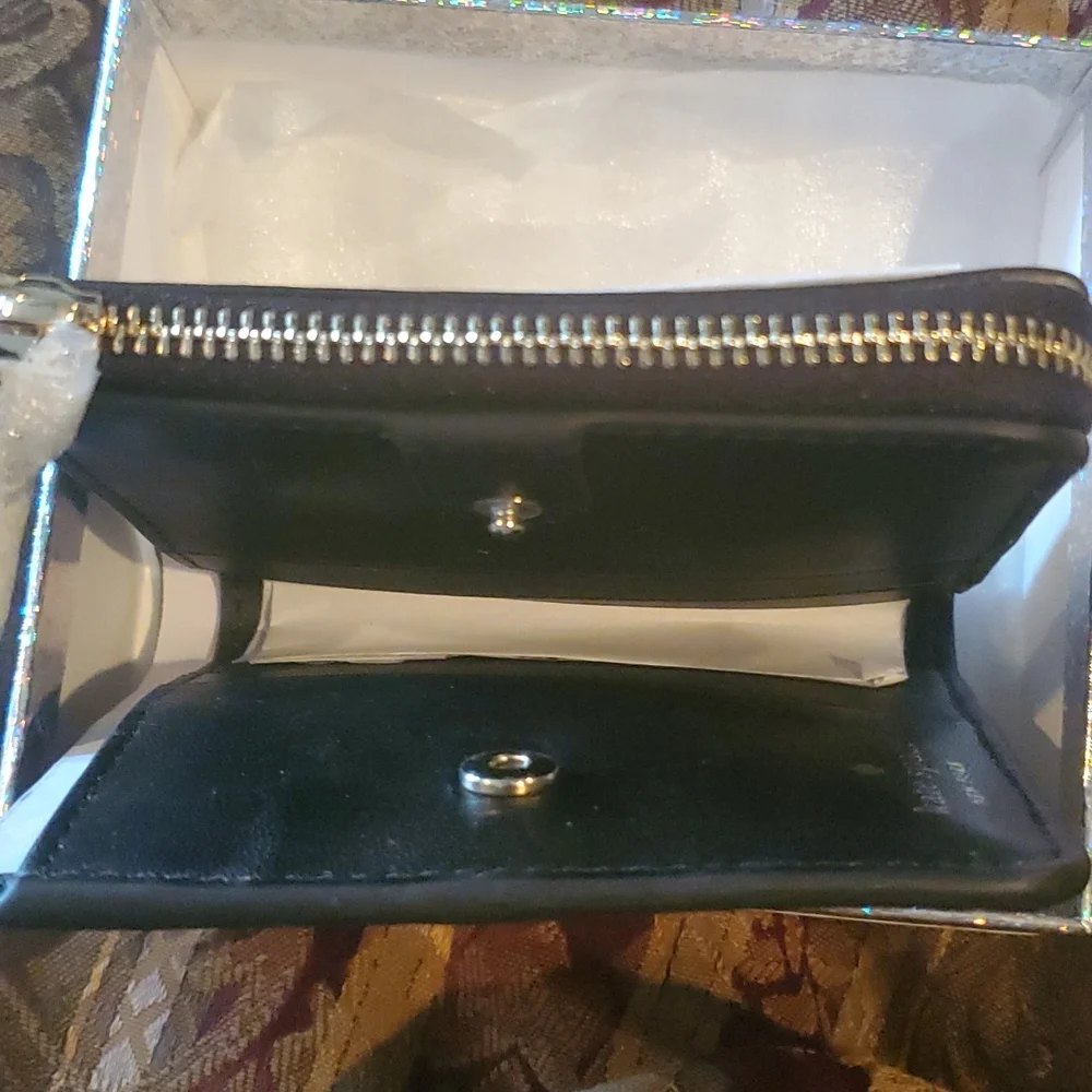 Kate spade glitter leather wallet boxed 📦
